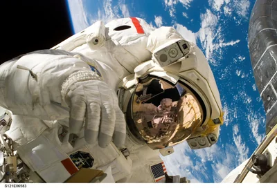 astronaute